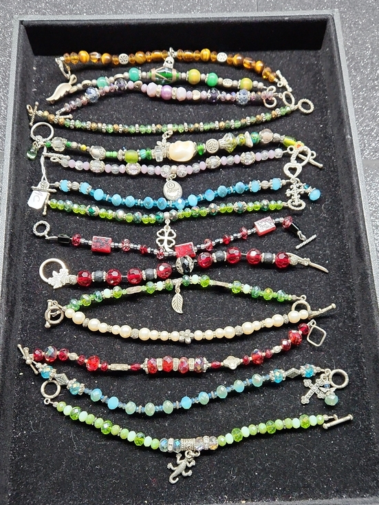 Jewelry - Multicolor Beaded Women's Bracelet Set - Elegant Gem and Pearl Accents